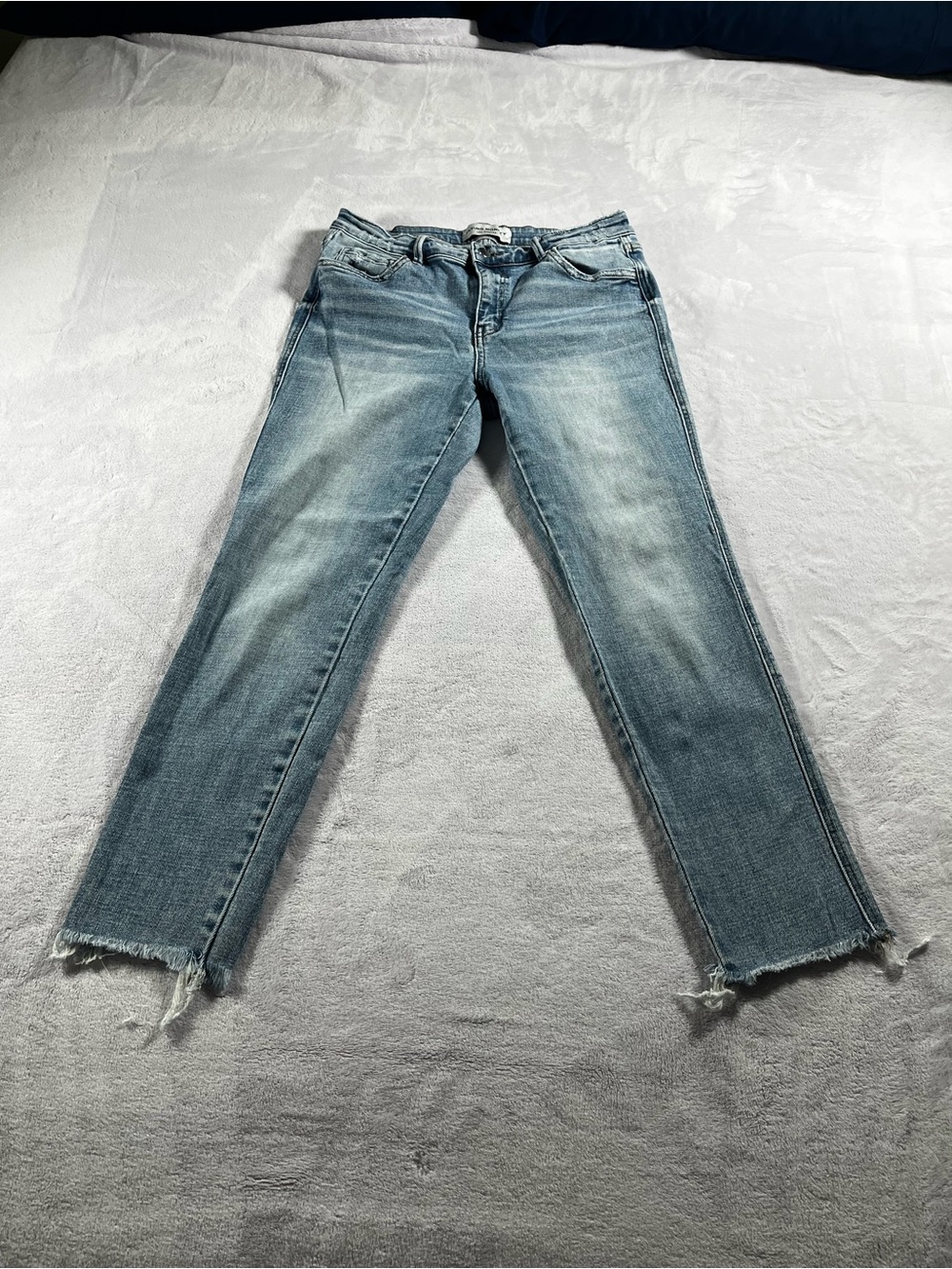 Flying Monkey Mid-Rise Ankle Skinny Women’s Blue Jean Distressed Size 31 Stretch